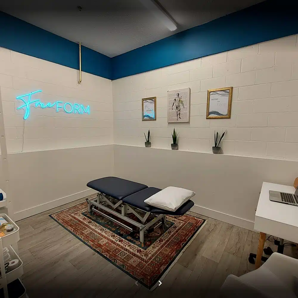 Billyajames-Portfolio-FreeFormPhysio-Brand-Examples-Studio-1000x1000-1